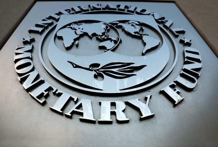 FMI recorta pronóstico