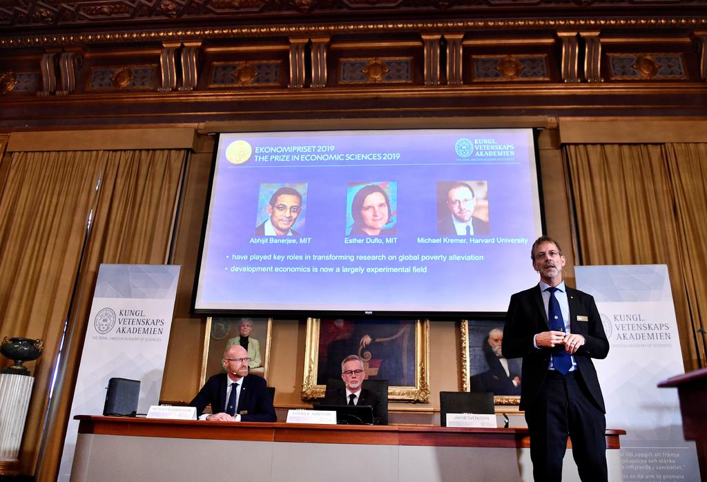 Banerjee, Duflo y Kremer ganan el Nobel de Economía