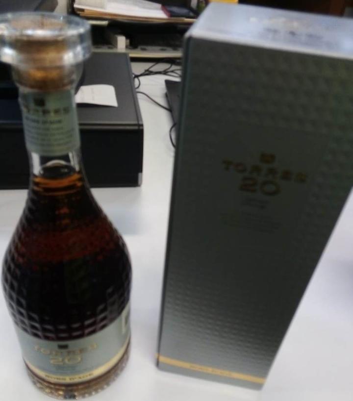 Quería beber gratis y robó