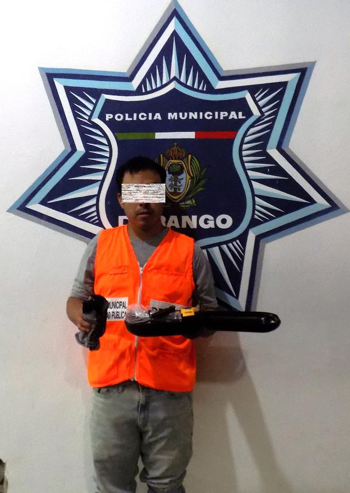 “Cae vanidoso” ladrón, en tienda de autoservicio