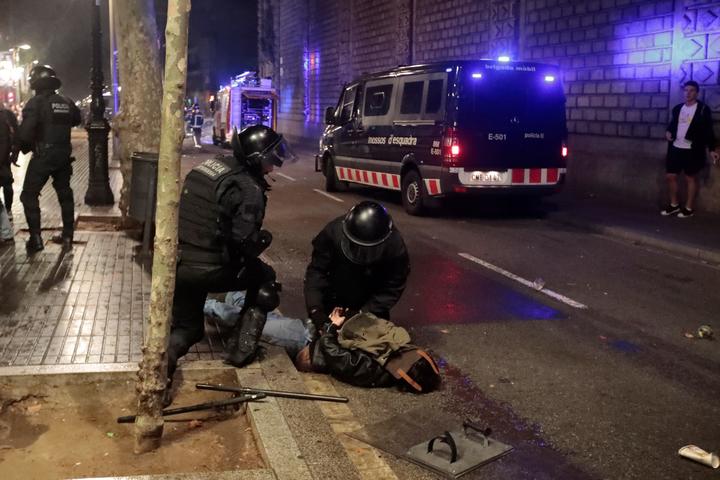 Protesta en Barcelona deja 182 heridos
