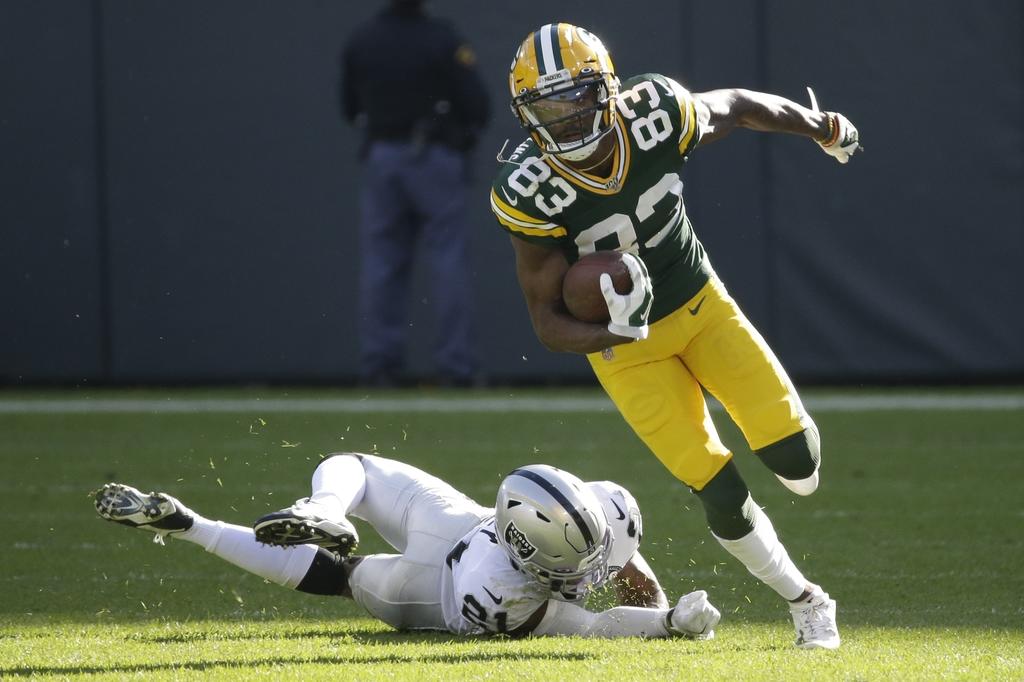 Green Bay vence como local a los Raiders