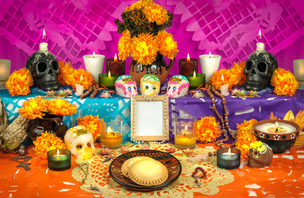 Conoce los elementos de la ofrenda de Día de Muertos