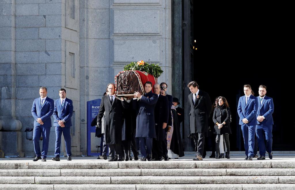 Exhuman restos de Francisco Franco del Valle de los Caídos