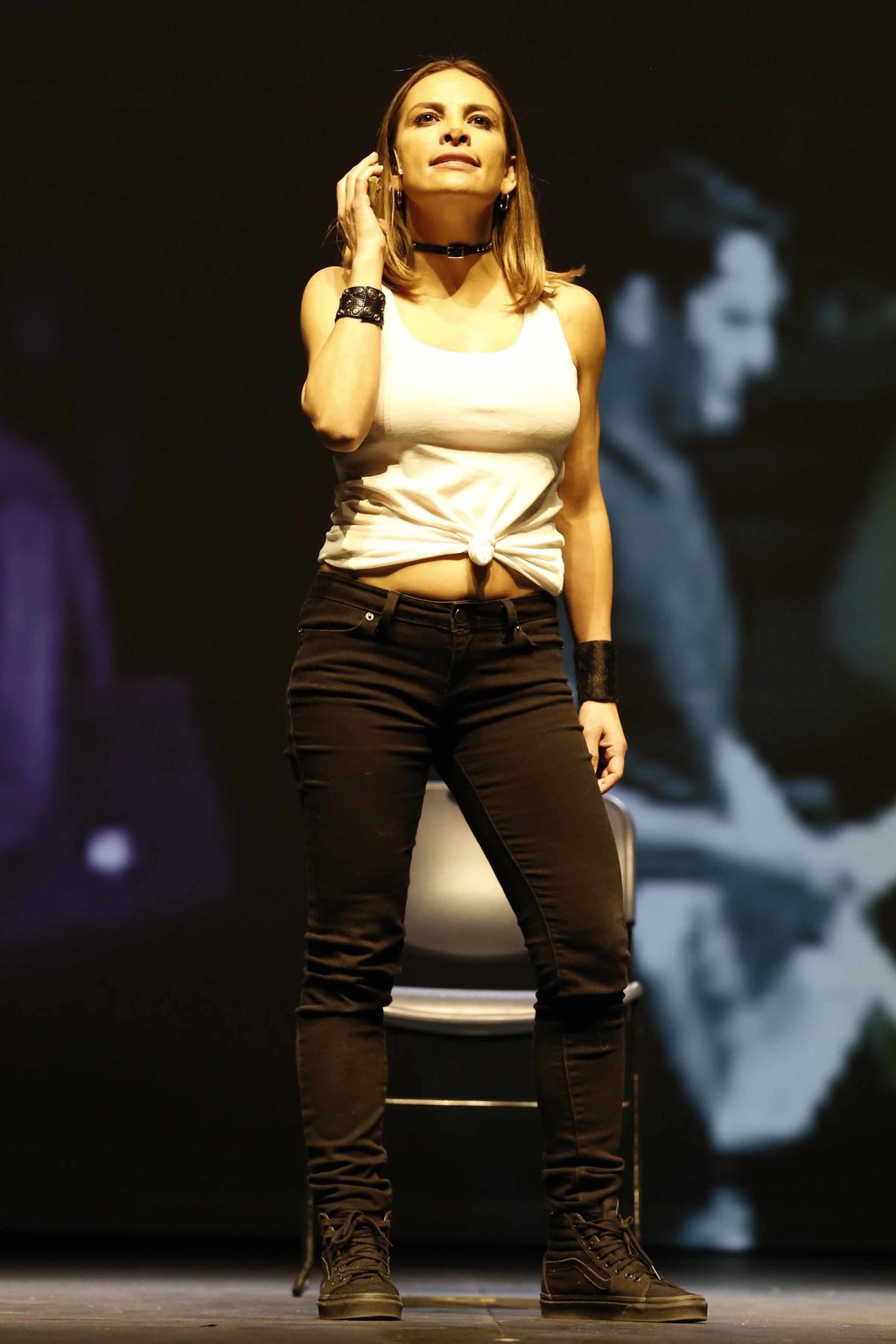 Acusan a Fabiola Campomanes de golpeadora