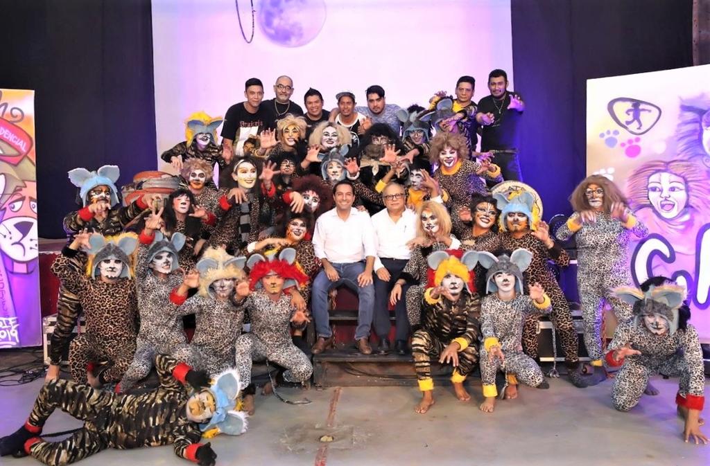 Reclusos interpretan obra musical Cats en el Cereso de Yucatán