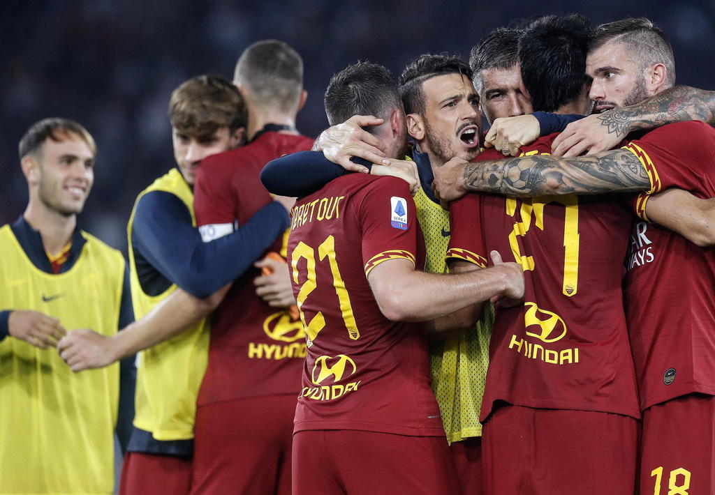 Roma se impone al Milan en la Serie A