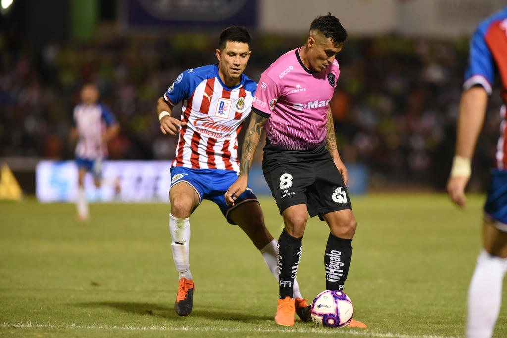 Chivas remonta y vence a Bravos de Juárez