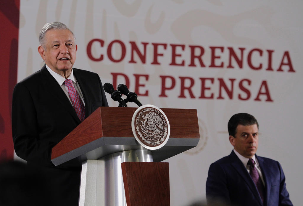 López Obrador lanzará libro a un año de gobierno
