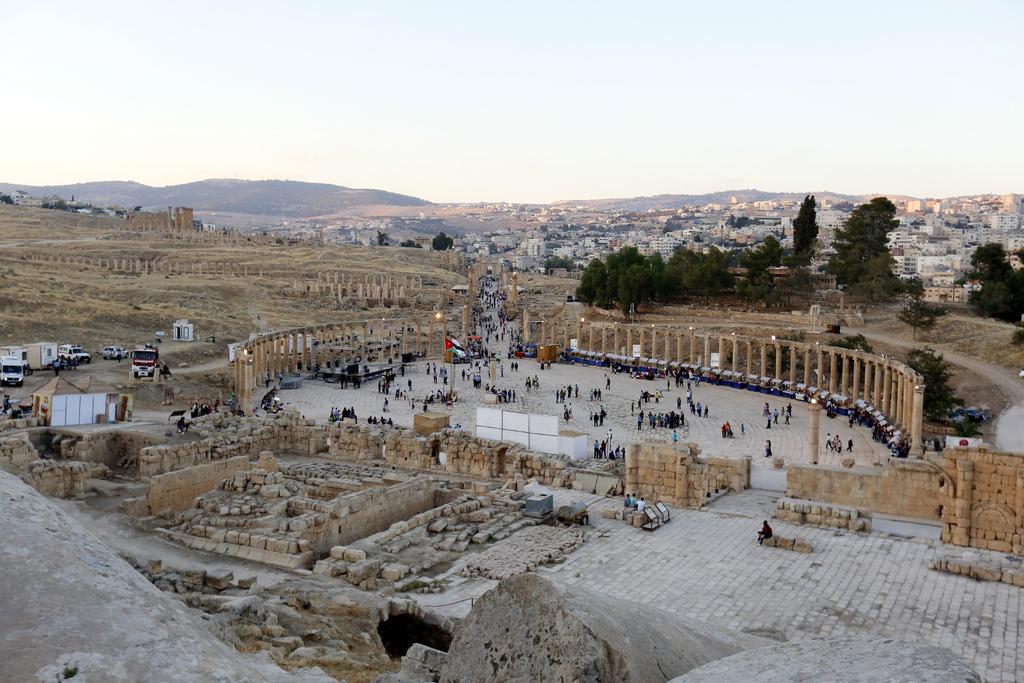 Reportan 'estables' a turistas mexicanos atacados en Jordania