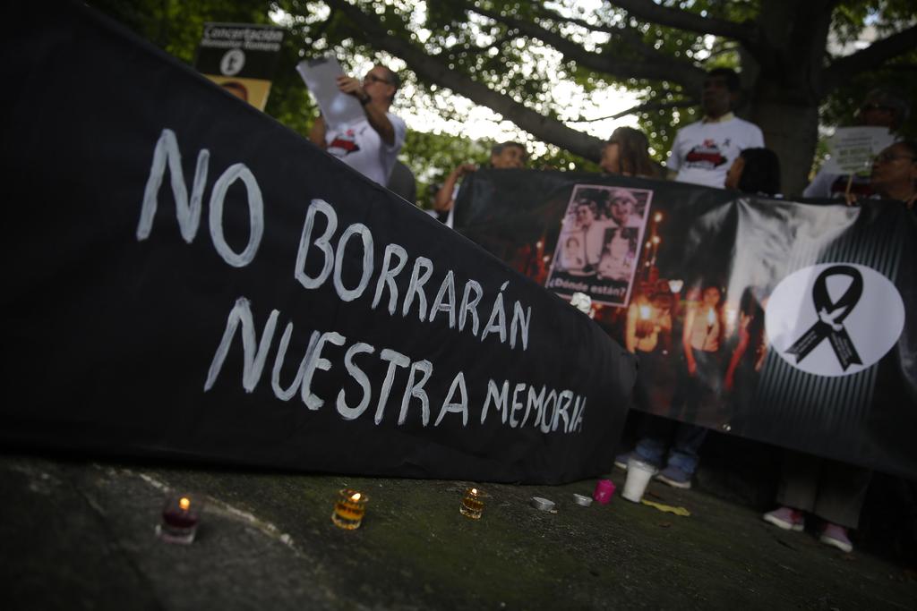 Víctimas de guerra salvadoreña todavía esperan ley de justicia y reparación