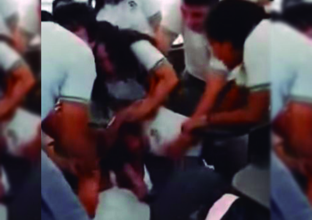 Violenta pelea de estudiantes deja a una sin cuero cabelludo