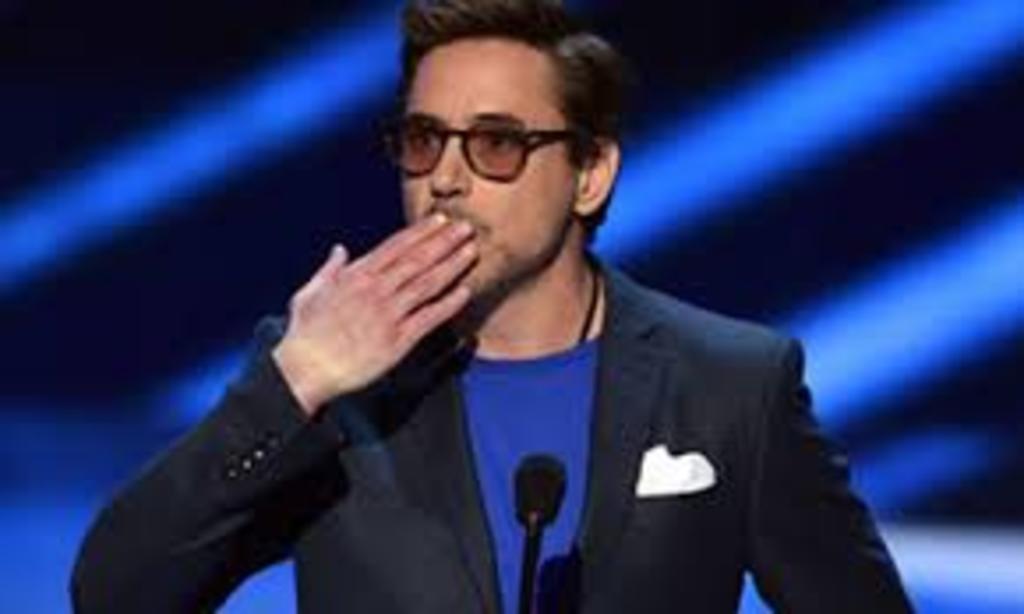 Robert Downey Jr. gana 'mejor actor del año' en los People's Choice