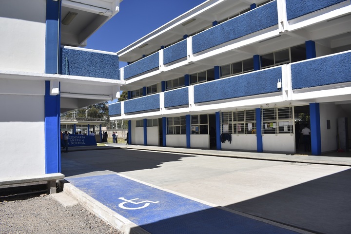 Mejoran infraestructura en Secundaria Anexa
