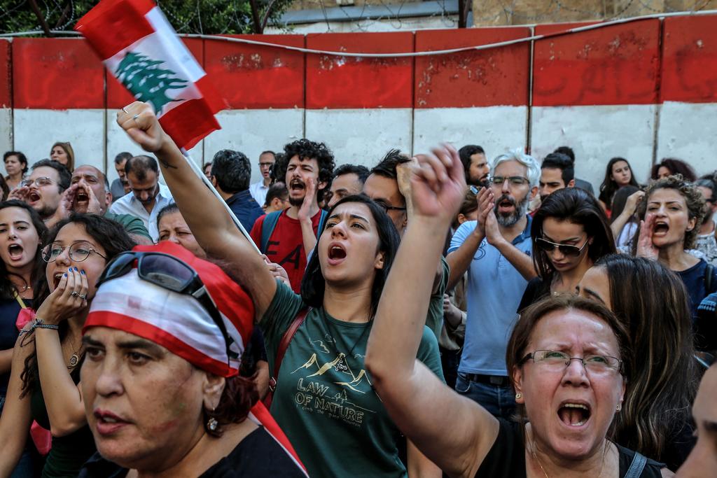 Posponen sesión parlamentaria sobre demandas de manifestantes en Líbano