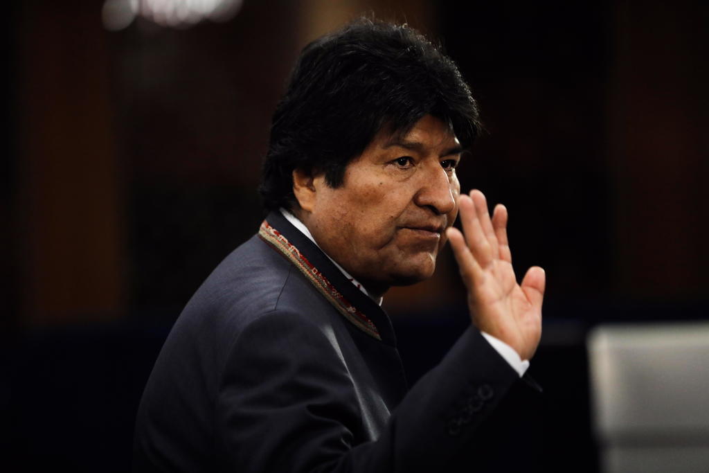 Avión militar mexicano arriba a Perú; va a Bolivia por Evo Morales