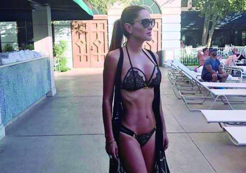 Ninel Conde despierta críticas al lucir delgada en bikini