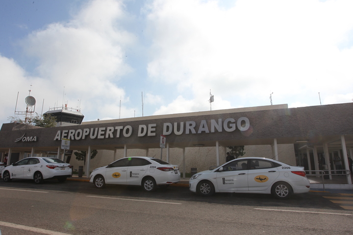 Ya es insuficiente el Aeropuerto de Durango