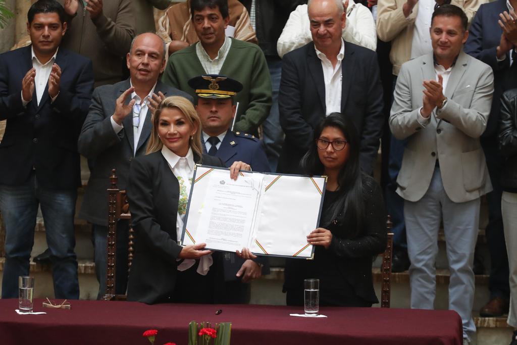 Promulgan ley para nuevas elecciones en Bolivia