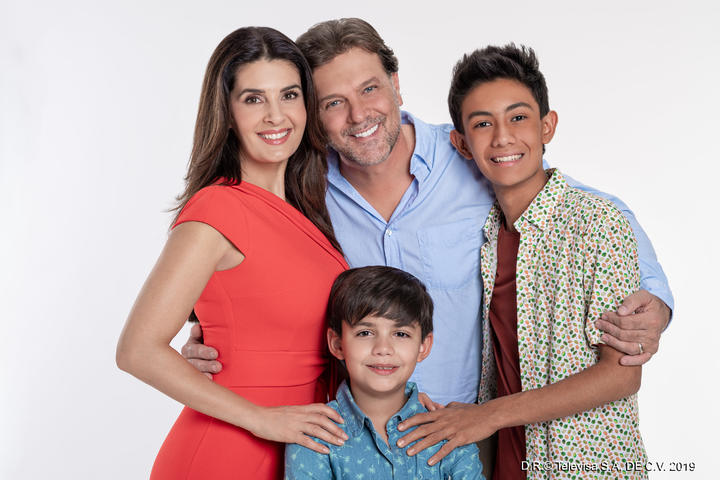 Mayrin Villanueva invita a reflexionar sobre la menopausia