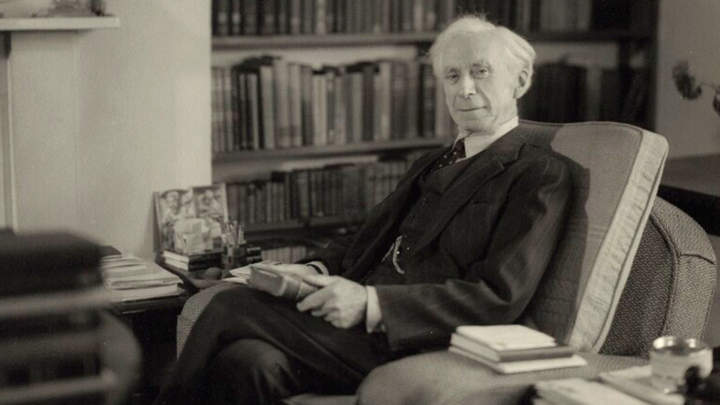Bertrand Russell, tras la huella del célebre pensador británico