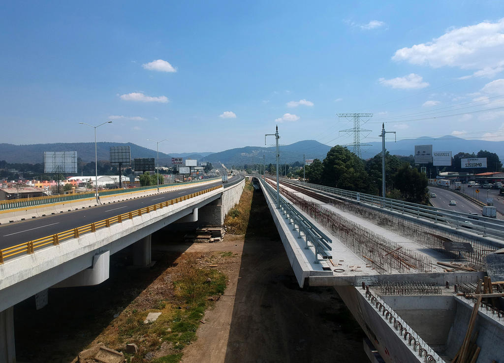 Concesionarán tren México-Toluca; gobierno buscará a inversión privada
