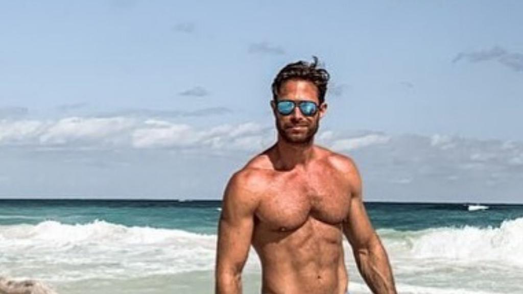 Sebastián Rulli desafía Instagram al mostrarse totalmente desnudo