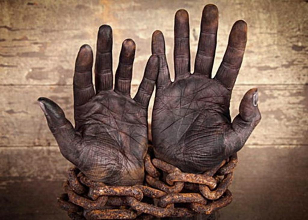 1996: Primera celebración del Día Internacional para la Abolición de la Esclavitud
