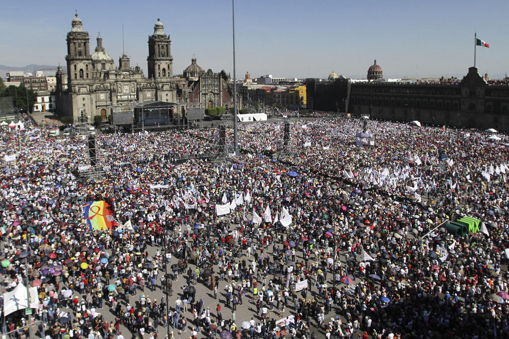 Destaca AMLO alza al salario mínimo en México