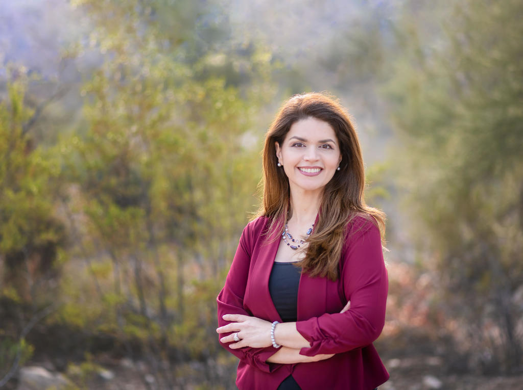 Regina Romero toma posesión como la primera alcaldesa latina de Tucson