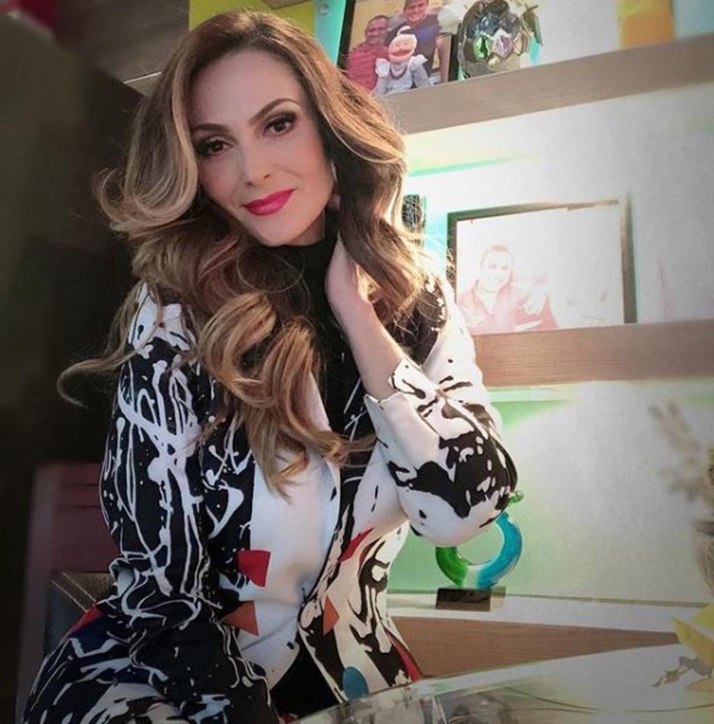 Nora Salinas aplaude que se aborde el empoderamiento femenino en TV