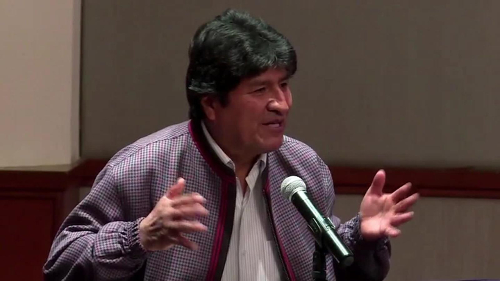 Evo Morales llega  asilado a Argentina
