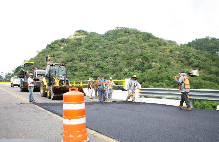 Realizan trabajos de mantenimiento en la 'Súper'