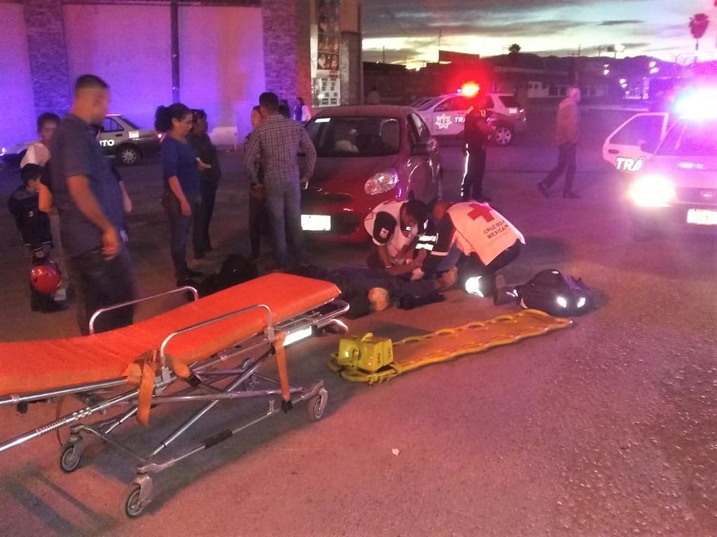 Motociclista es arrollado en calles de Gómez Palacio