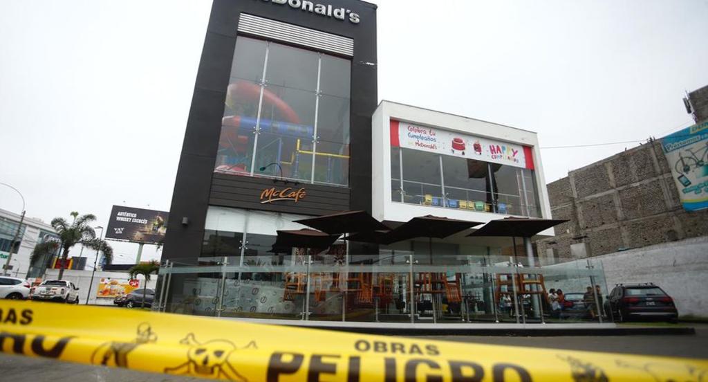 McDonald's cierra dos días en Perú tras muerte de jóvenes trabajadores