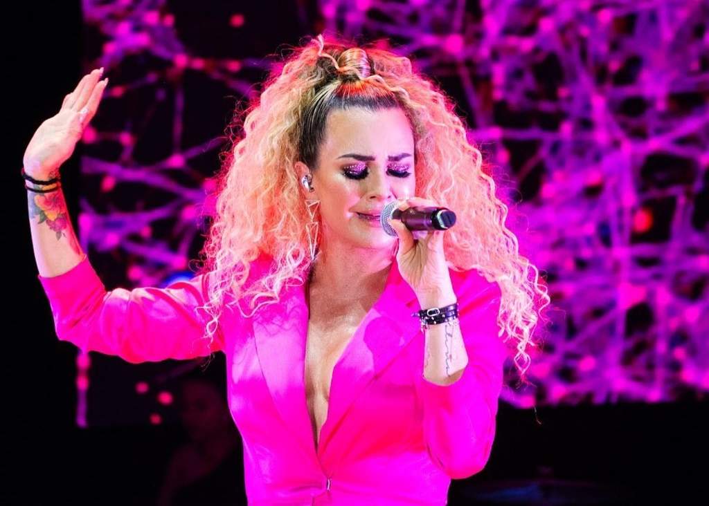 Lo que piensen de mí me vale dos cacahuates: María José