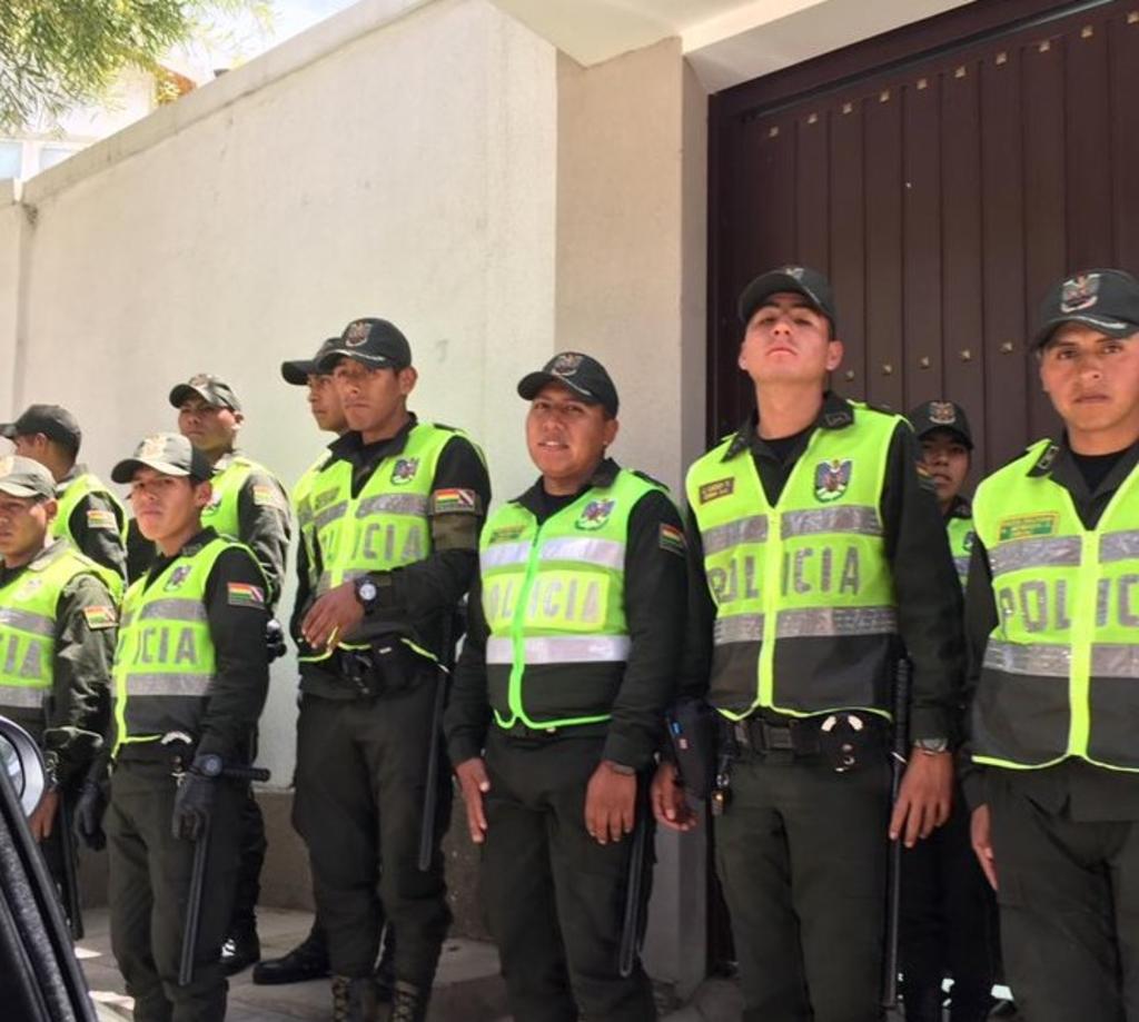 SRE en alerta por embajada de México en Bolivia