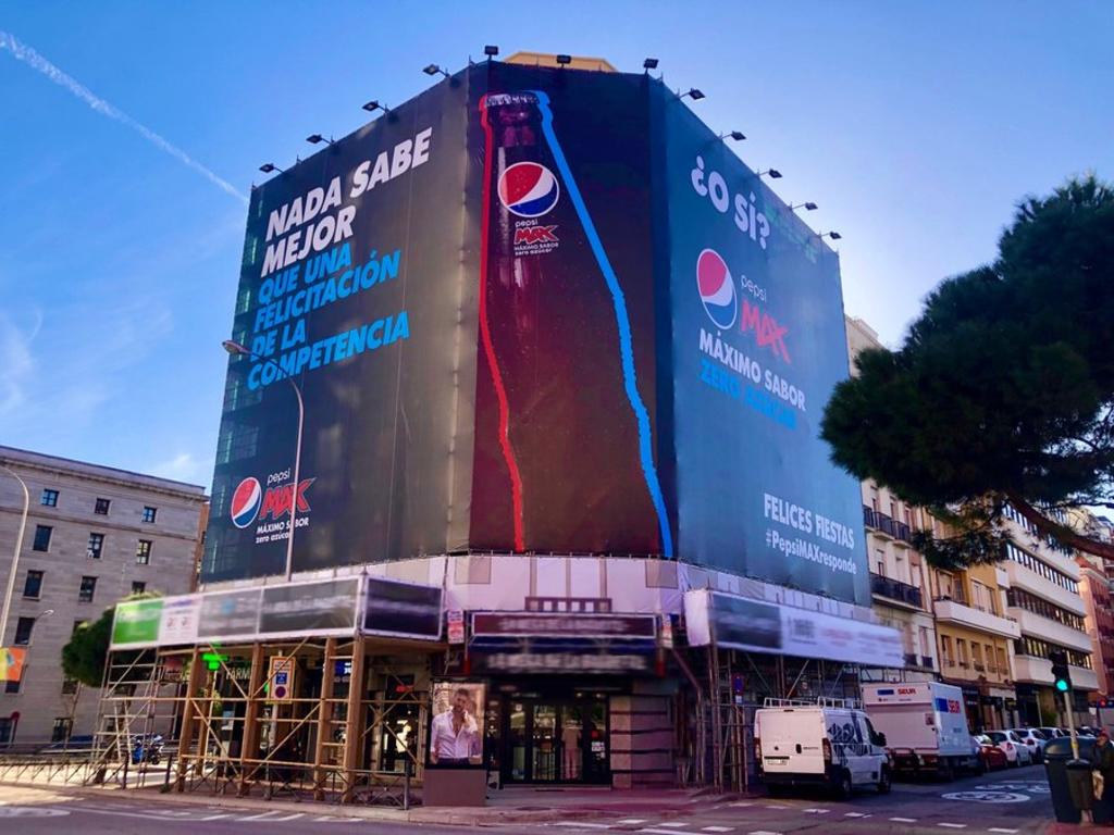 Pepsi contesta la felicitación de la competencia y genera críticas