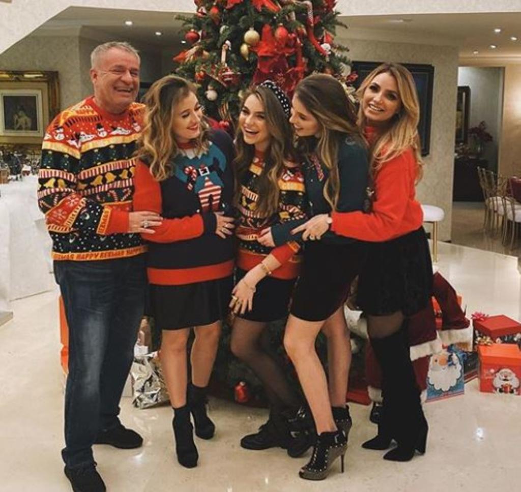 Angélica Rivera y 'El güero' Castro celebran Navidad juntos