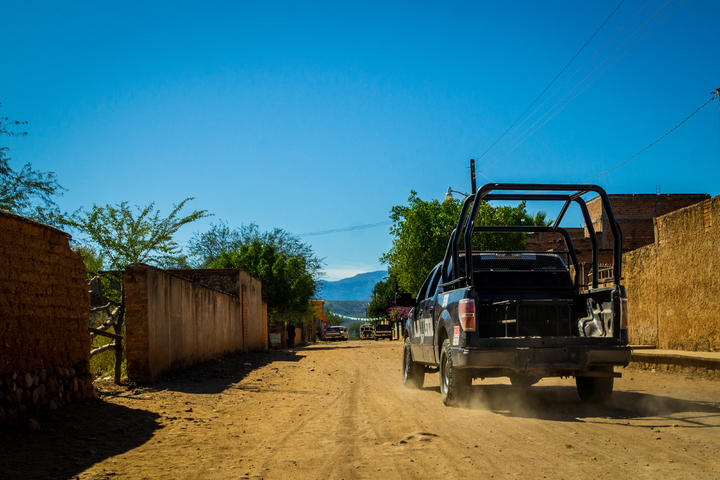 Lo hieren de bala mientras trabajaba