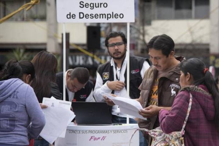 Desempleo toca su nivel más bajo