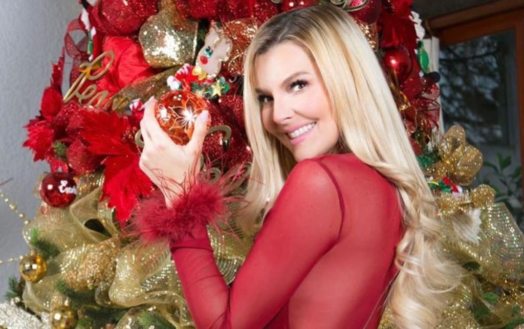 Marjorie De Sousa conquista al lucir su retaguardia en bikini