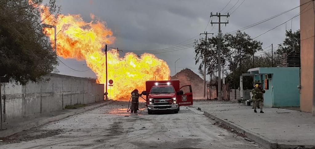 Ruptura de tubería de gas en Tamaulipas provoca explosión