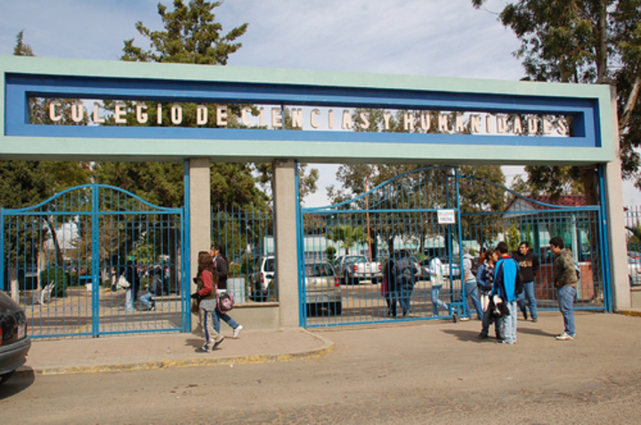 Con beca, 95% de alumnos del CCH