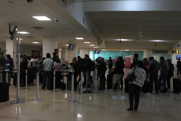 Cancelan vuelo Durango-Dallas
