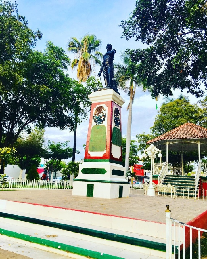 Edifican Universidad Bienestar