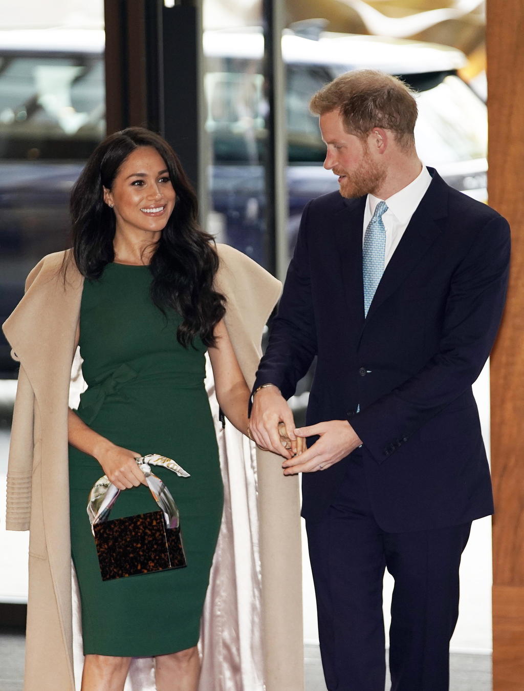 Meghan y Enrique dan sorpresivo anuncio