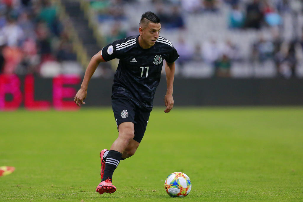 'El Piojo' Alvarado en la mira del Ajax