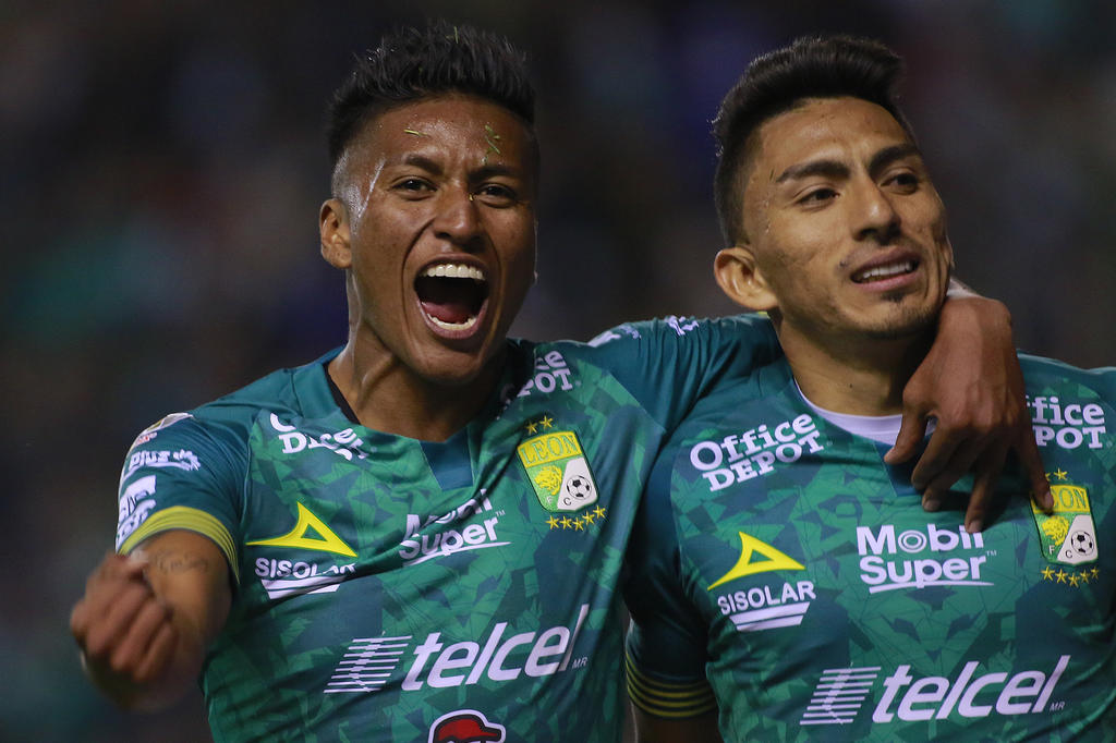 León se lleva el triunfo ante los Gallos de Querétaro