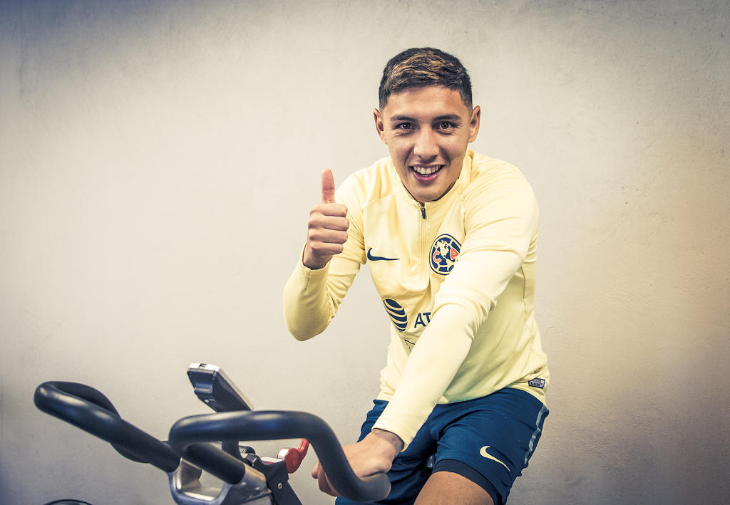 Leonardo Suárez realiza exámenes médicos con América